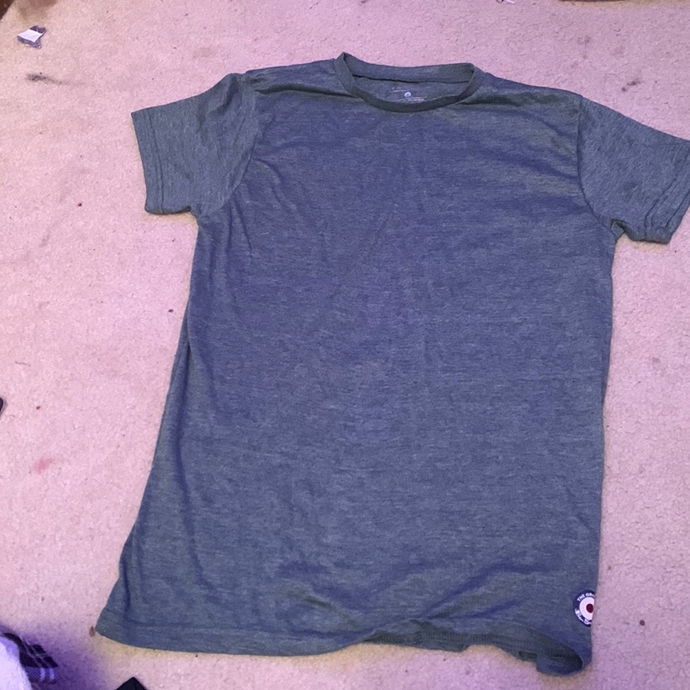 Selling a Ben Sherman green tee! Clearing out my closet (never worn!)